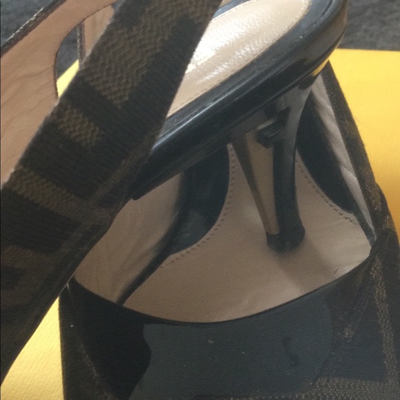 Fendi kitten heel - Picture 4 of 6